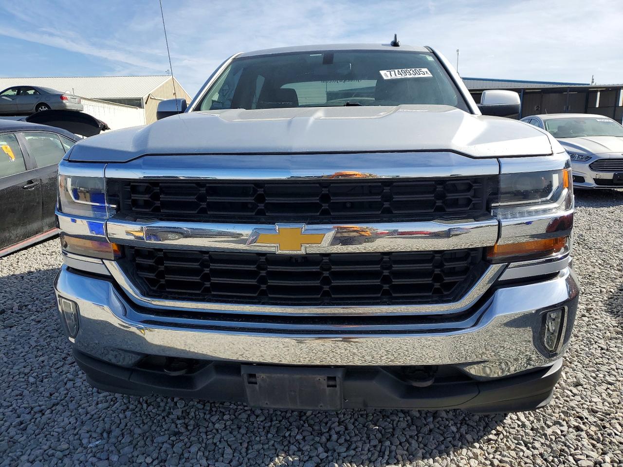 2018 CHEVROLET SILVERADO K1500 LT photo 9