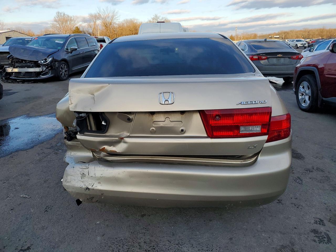 2005 HONDA ACCORD LX photo 11
