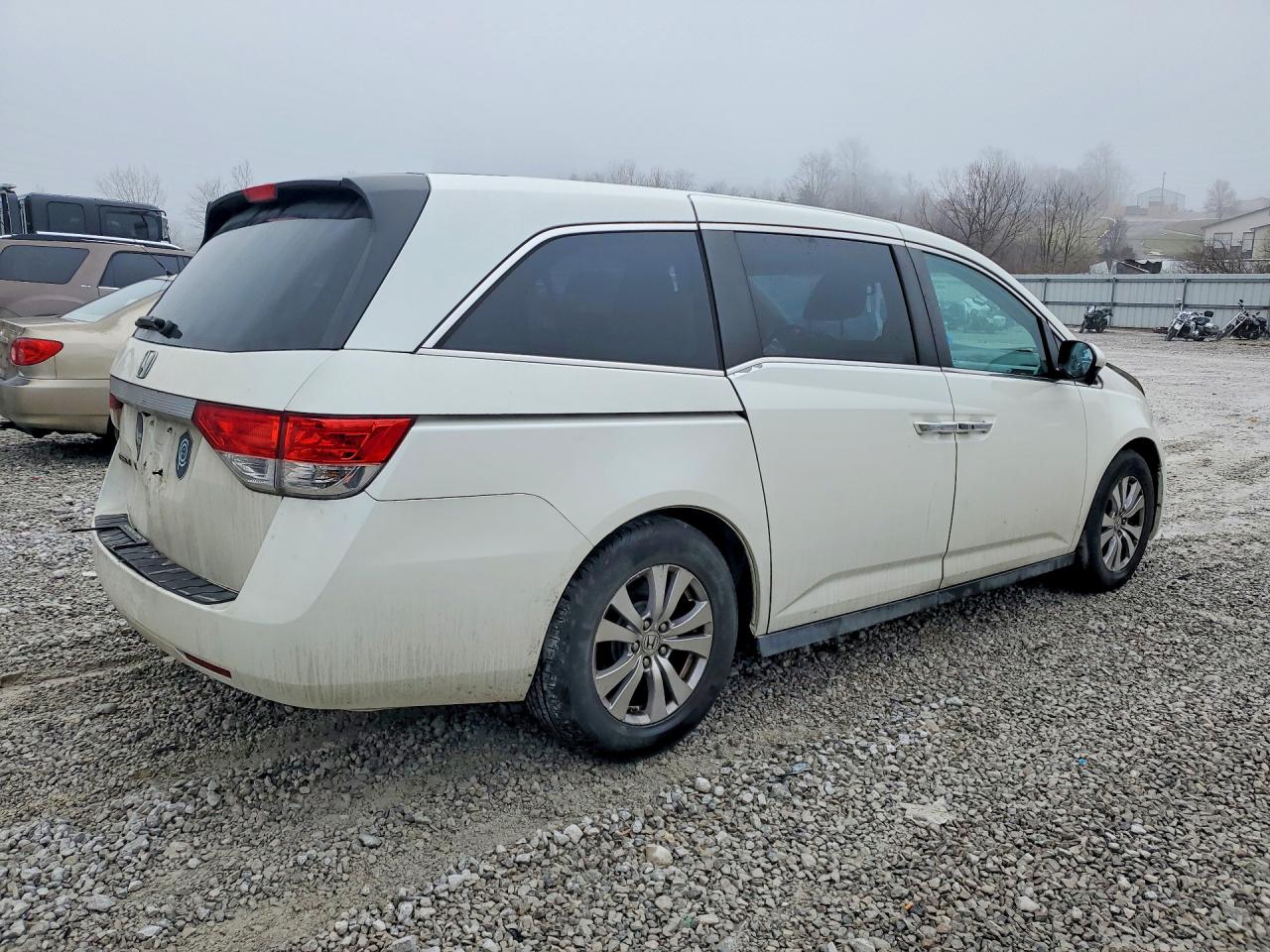 2014 HONDA ODYSSEY EXL photo 3