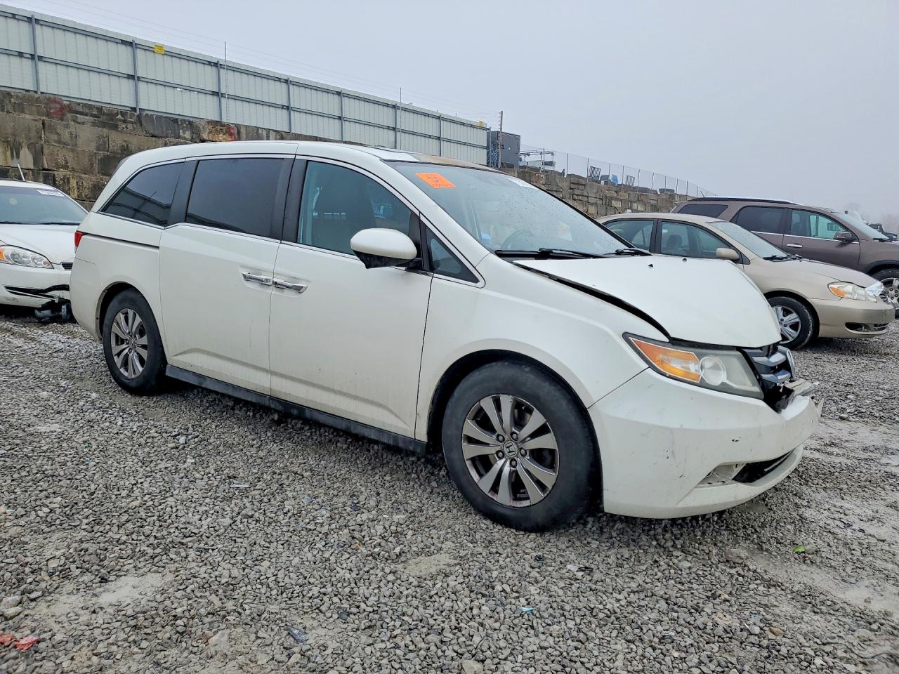 2014 HONDA ODYSSEY EXL photo 4