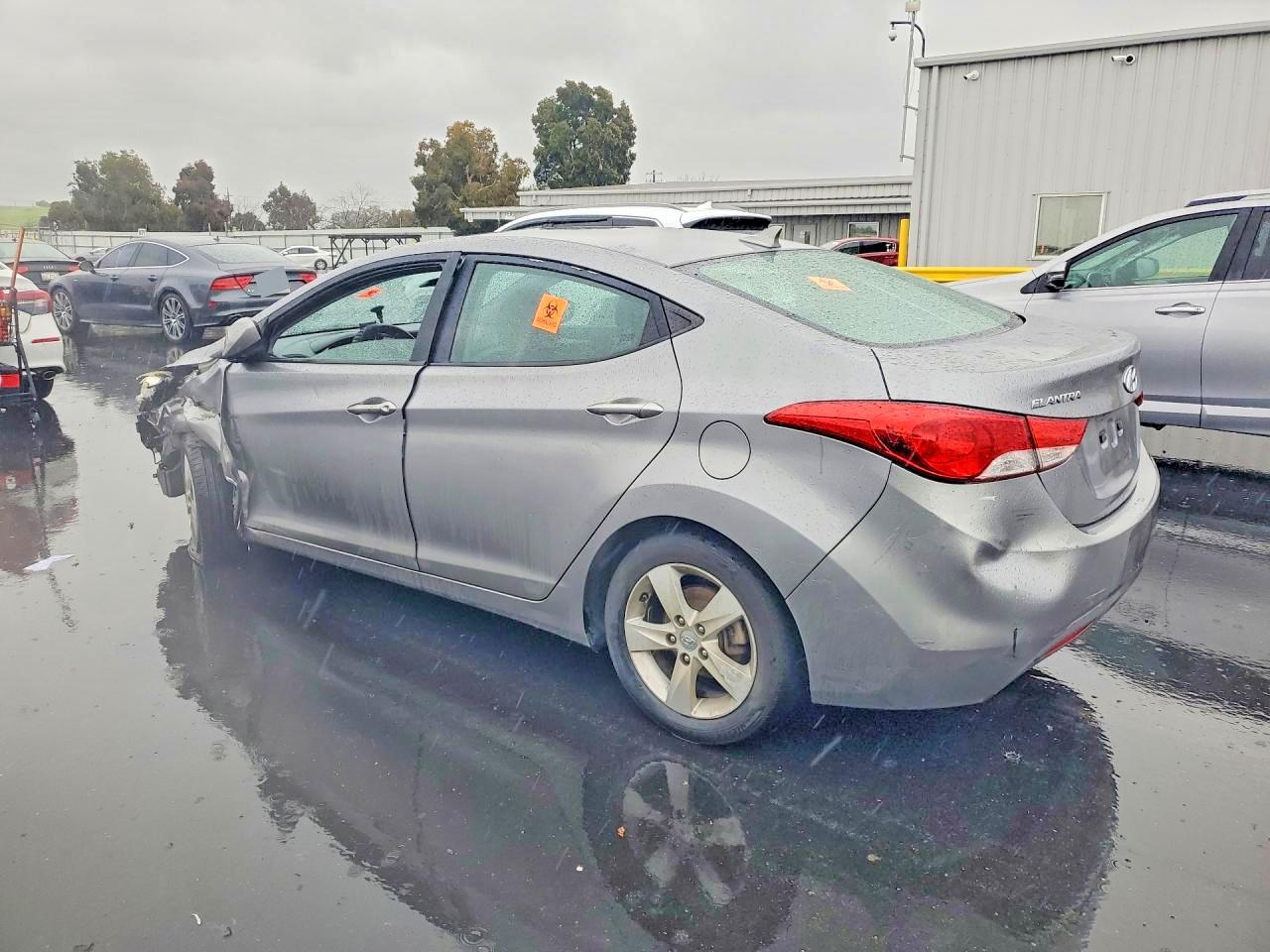 2013 HYUNDAI ELANTRA GLS photo 3