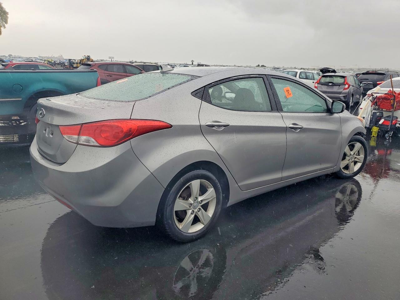 2013 HYUNDAI ELANTRA GLS photo 5