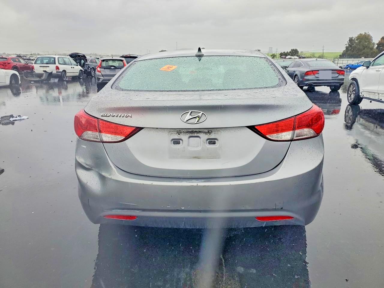 2013 HYUNDAI ELANTRA GLS photo 11