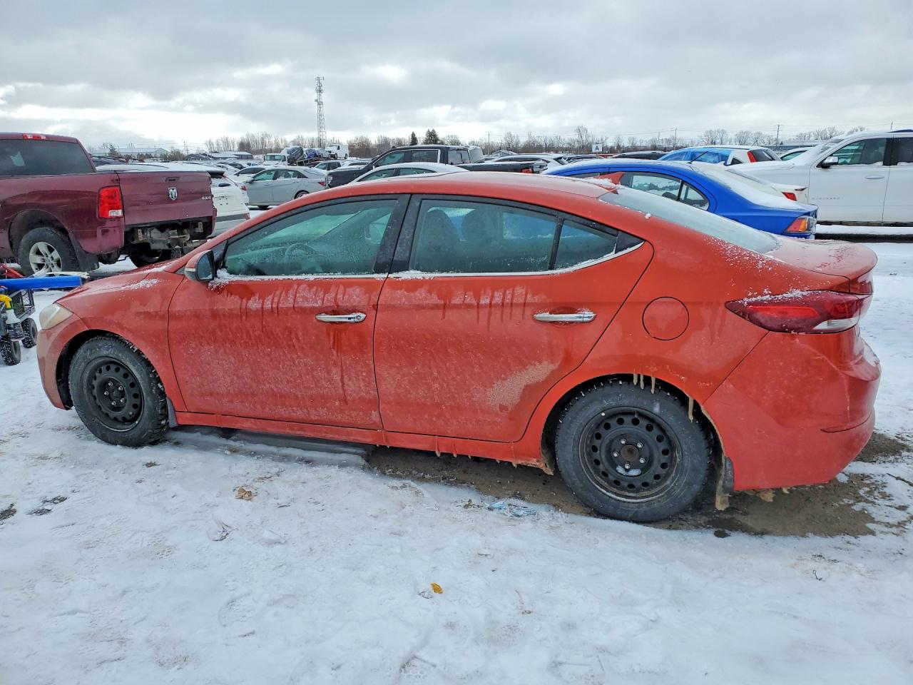 2017 HYUNDAI ELANTRA SE photo 2