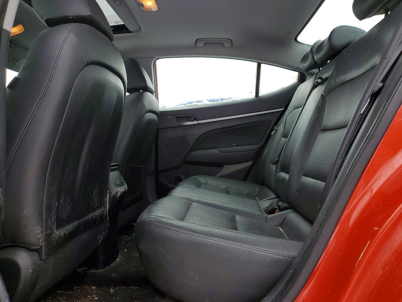2017 HYUNDAI ELANTRA SE photo 10