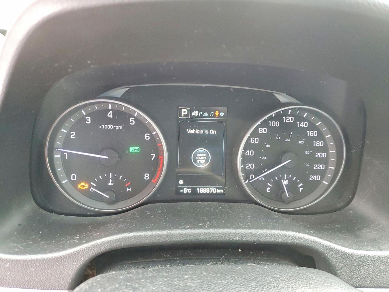 2017 HYUNDAI ELANTRA SE photo 9