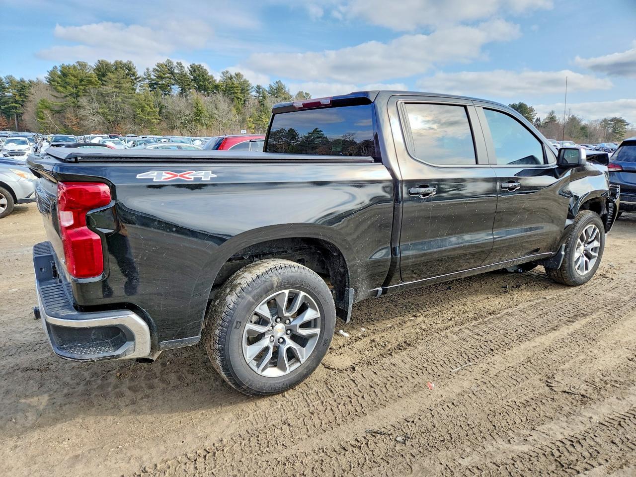 2024 CHEVROLET SILVERADO K1500 LT-L photo 5