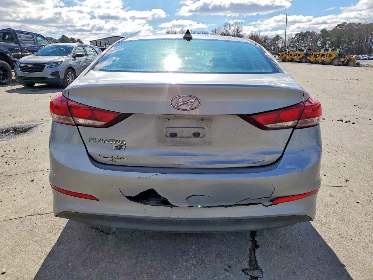 2017 HYUNDAI ELANTRA SE photo 16