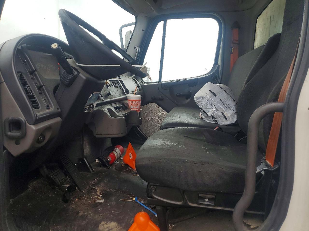 2016 FREIGHTLINER M2 106 MEDIUM DUTY photo 9