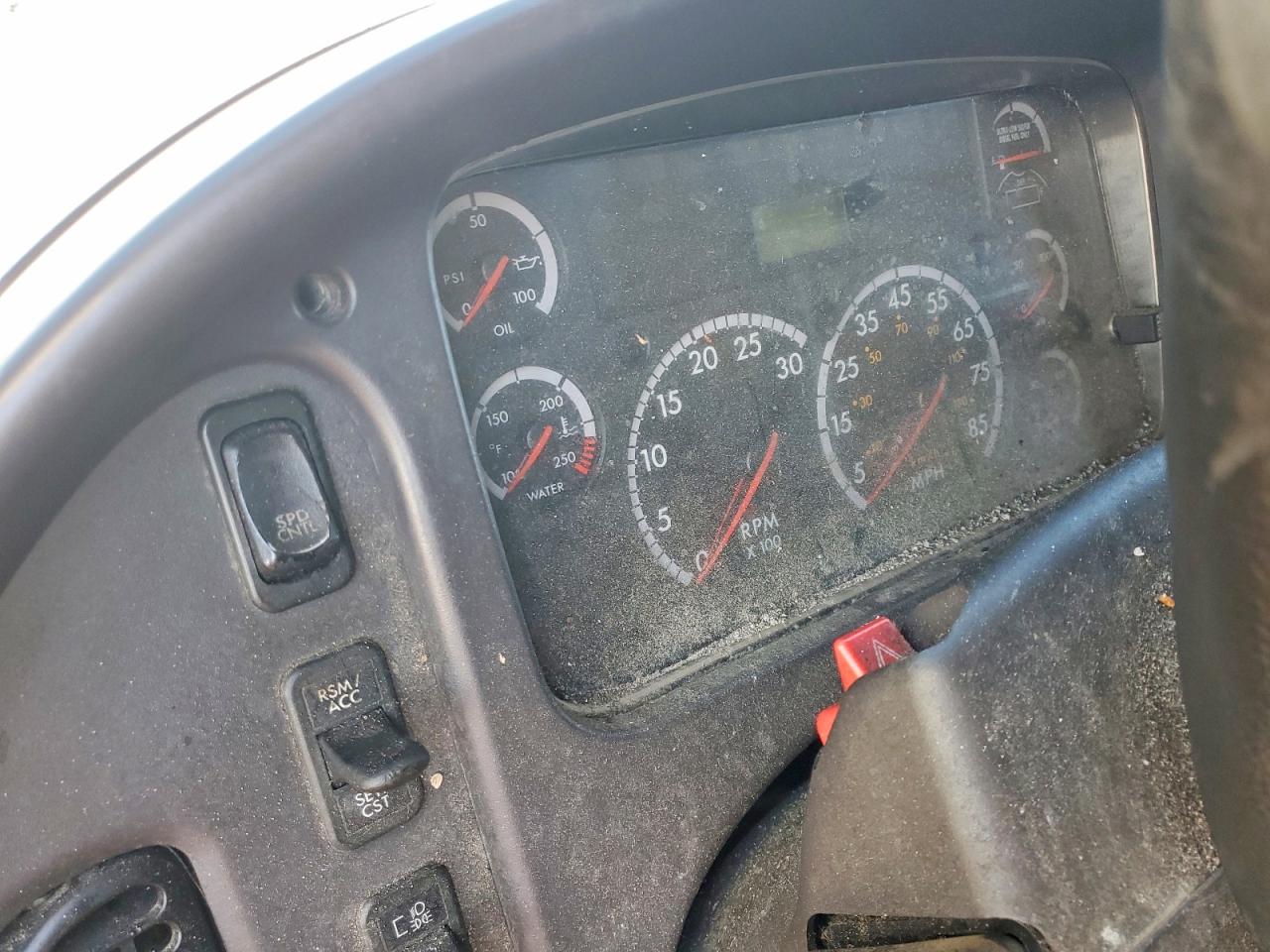 2016 FREIGHTLINER M2 106 MEDIUM DUTY photo 15