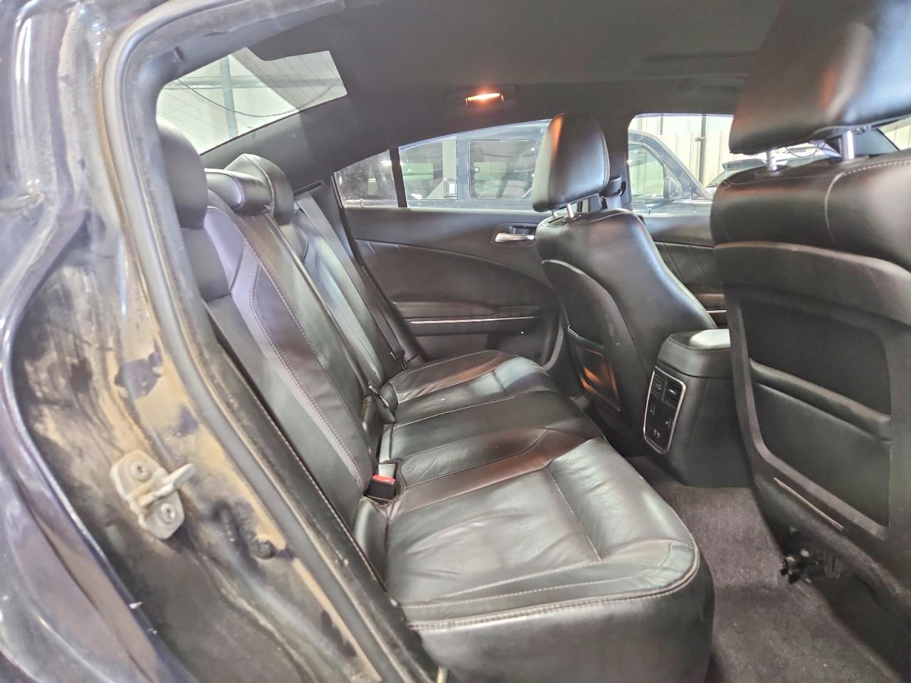2016 DODGE CHARGER SXT photo 19