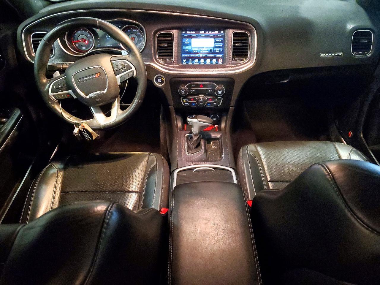 2016 DODGE CHARGER SXT photo 15
