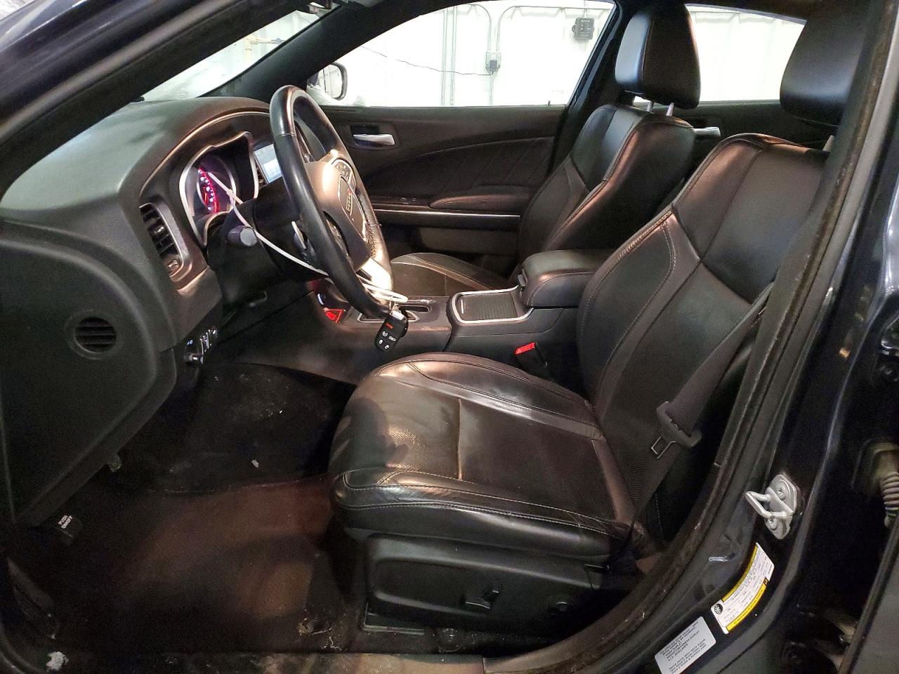 2016 DODGE CHARGER SXT photo 13