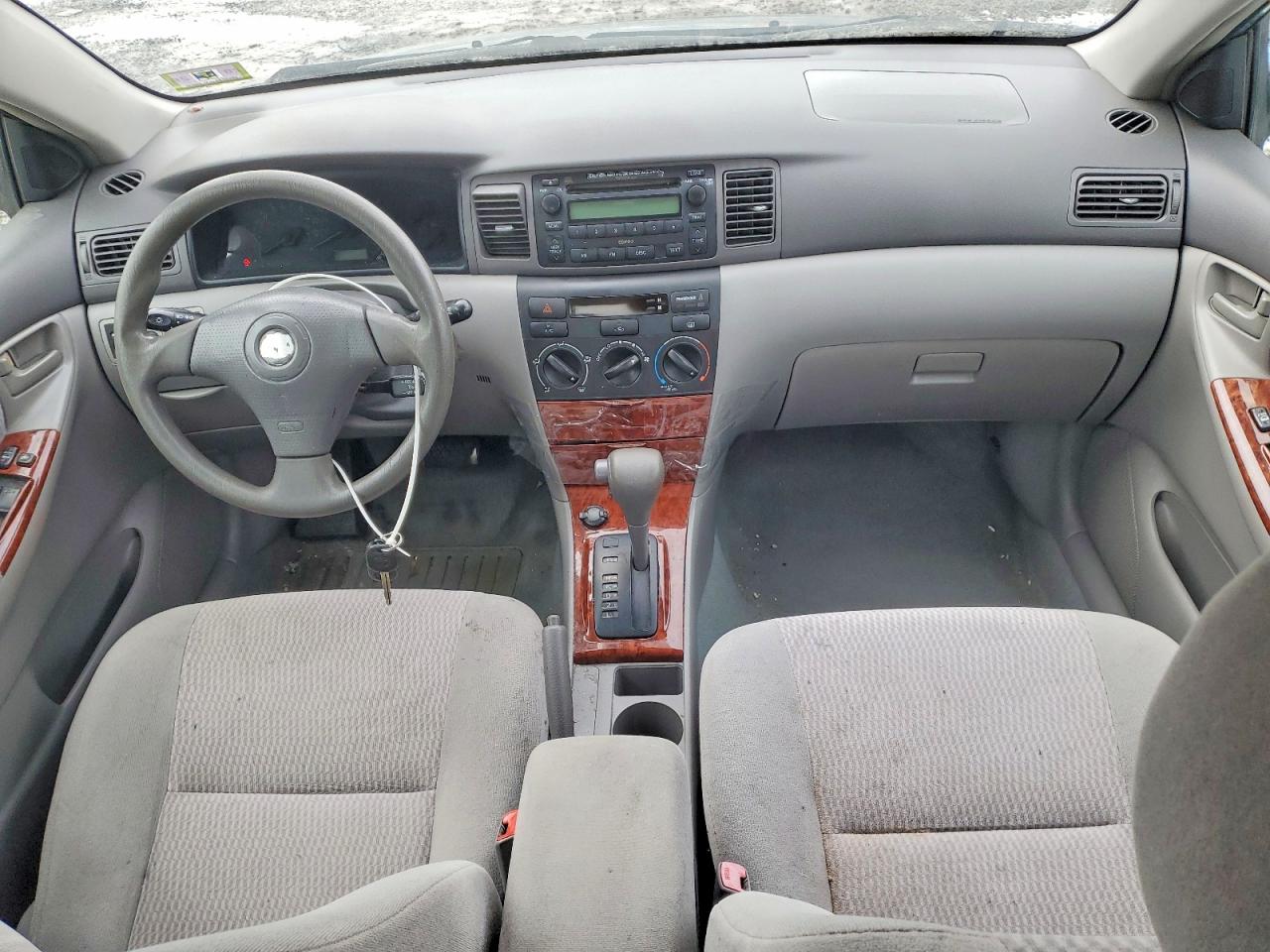 2006 TOYOTA COROLLA LE photo 8