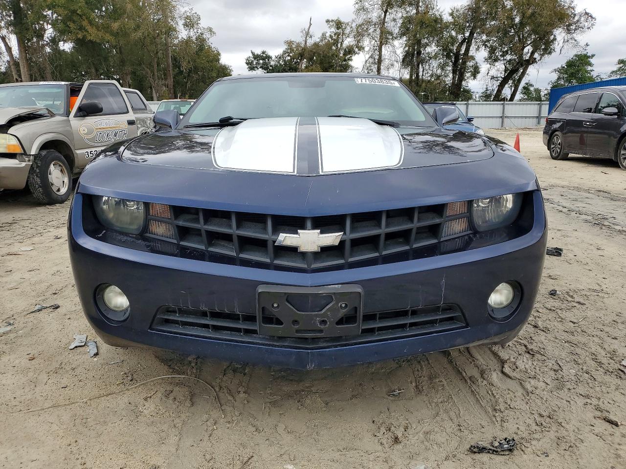 2011 CHEVROLET CAMARO LT photo 5