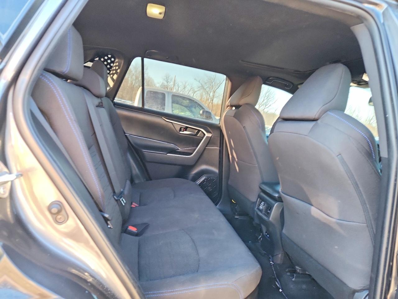 2022 TOYOTA RAV4 photo 21