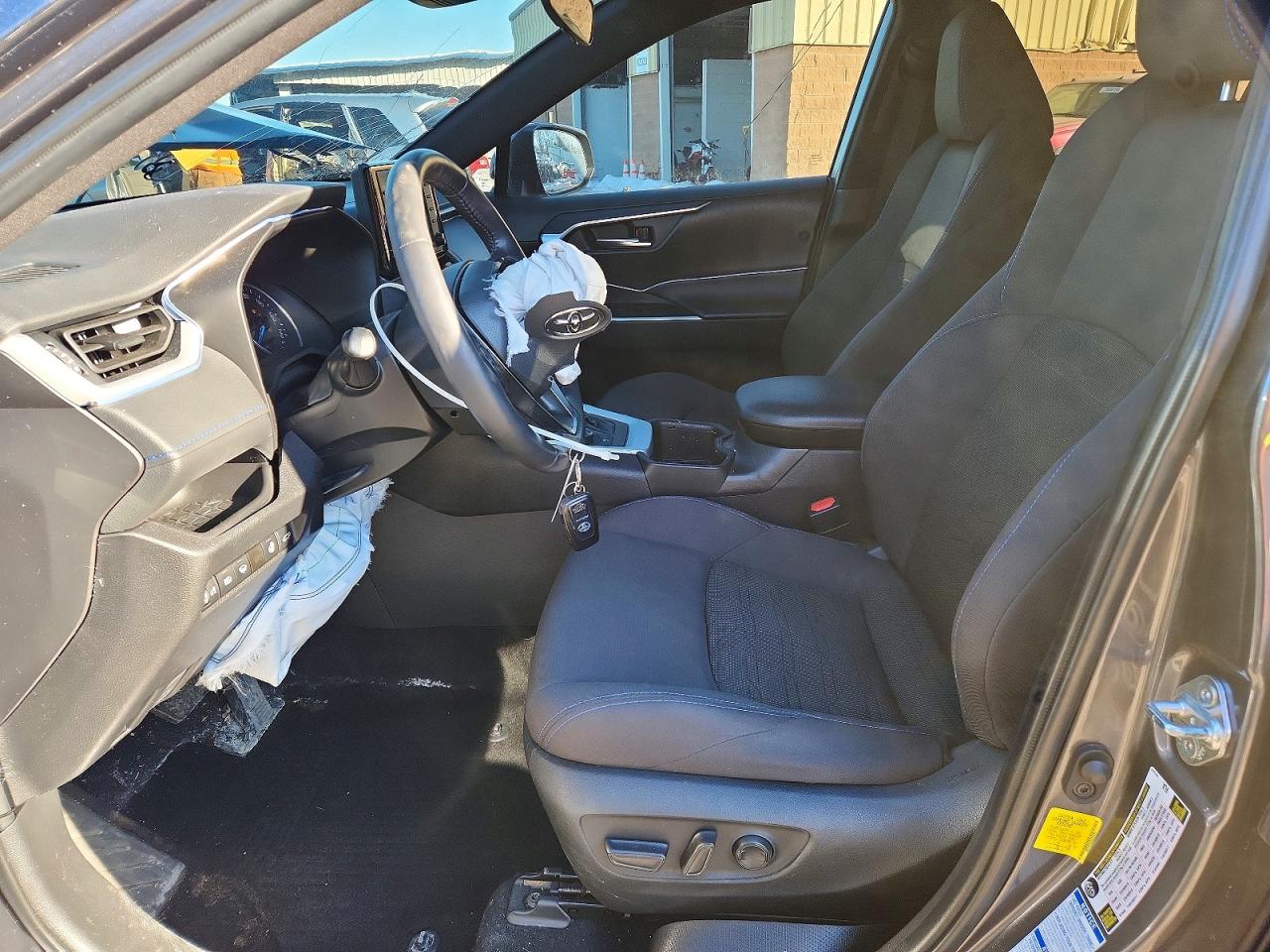 2022 TOYOTA RAV4 photo 13