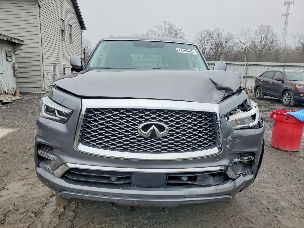 2020 INFINITI QX80 LUXE photo 9
