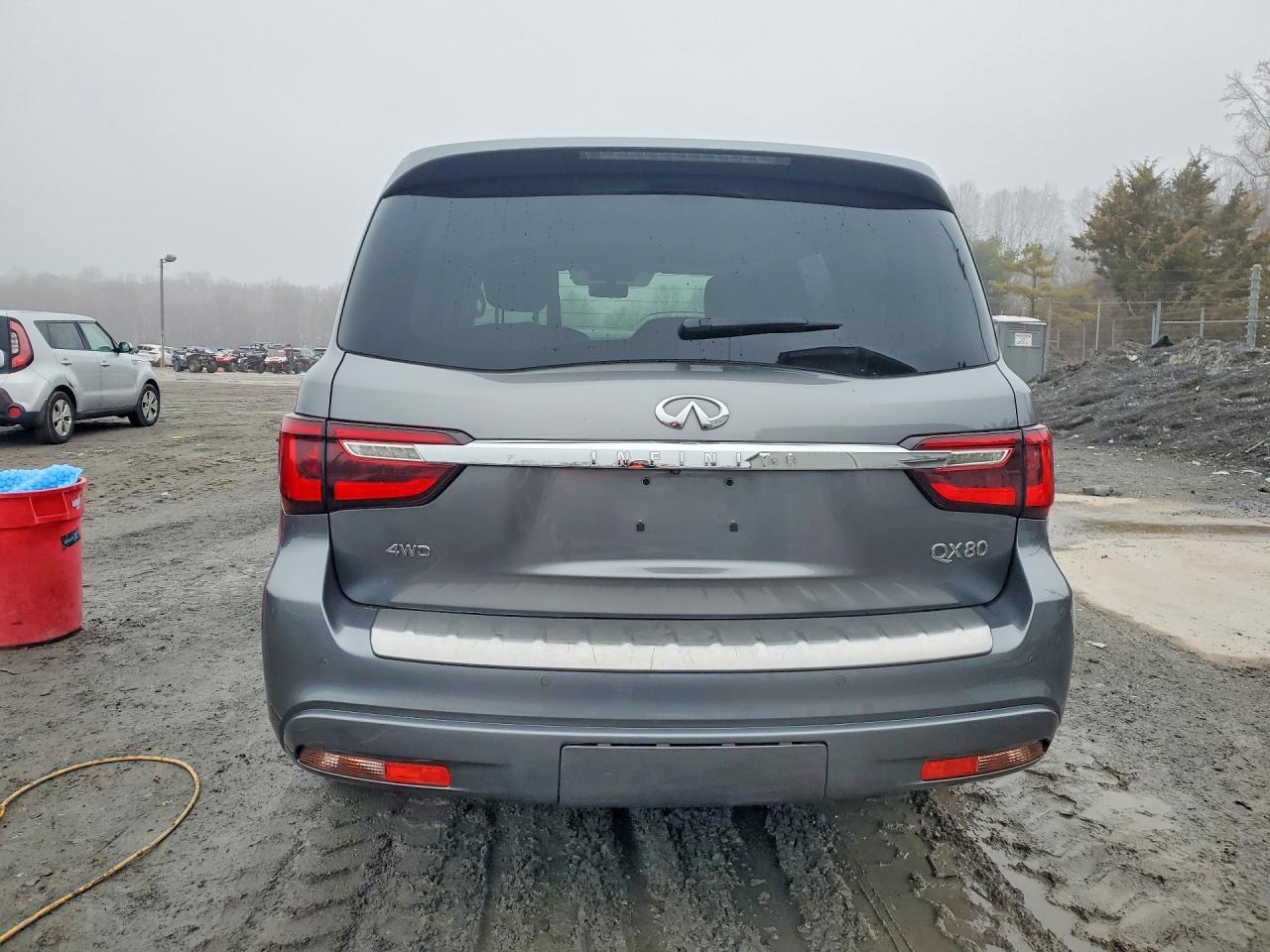 2020 INFINITI QX80 LUXE photo 11
