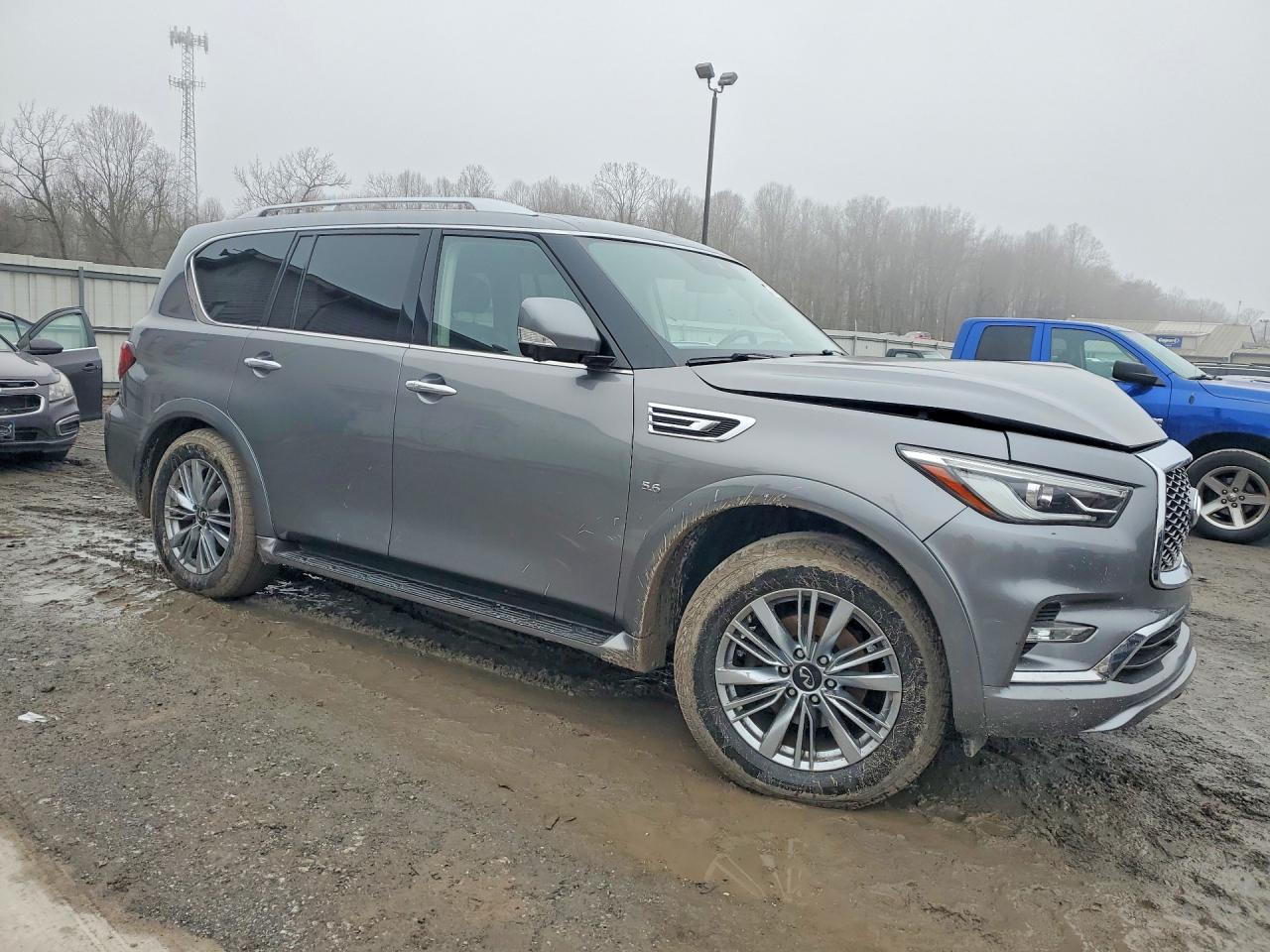 2020 INFINITI QX80 LUXE photo 7