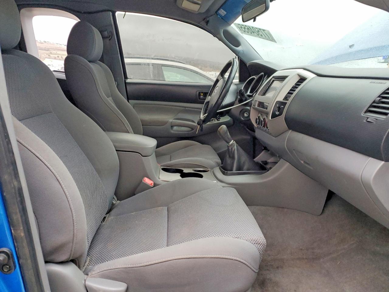 2005 TOYOTA TACOMA photo 7