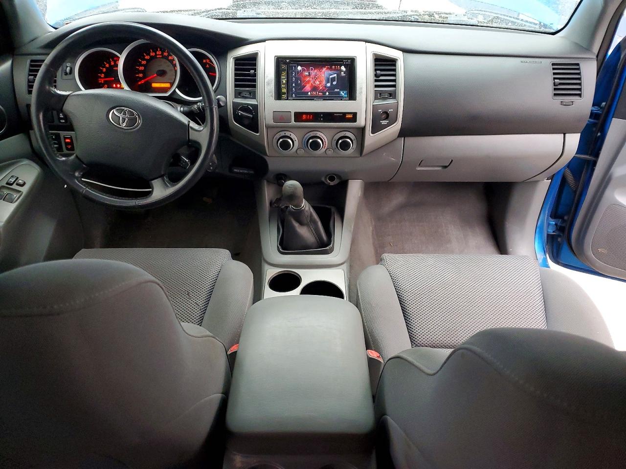 2005 TOYOTA TACOMA photo 8