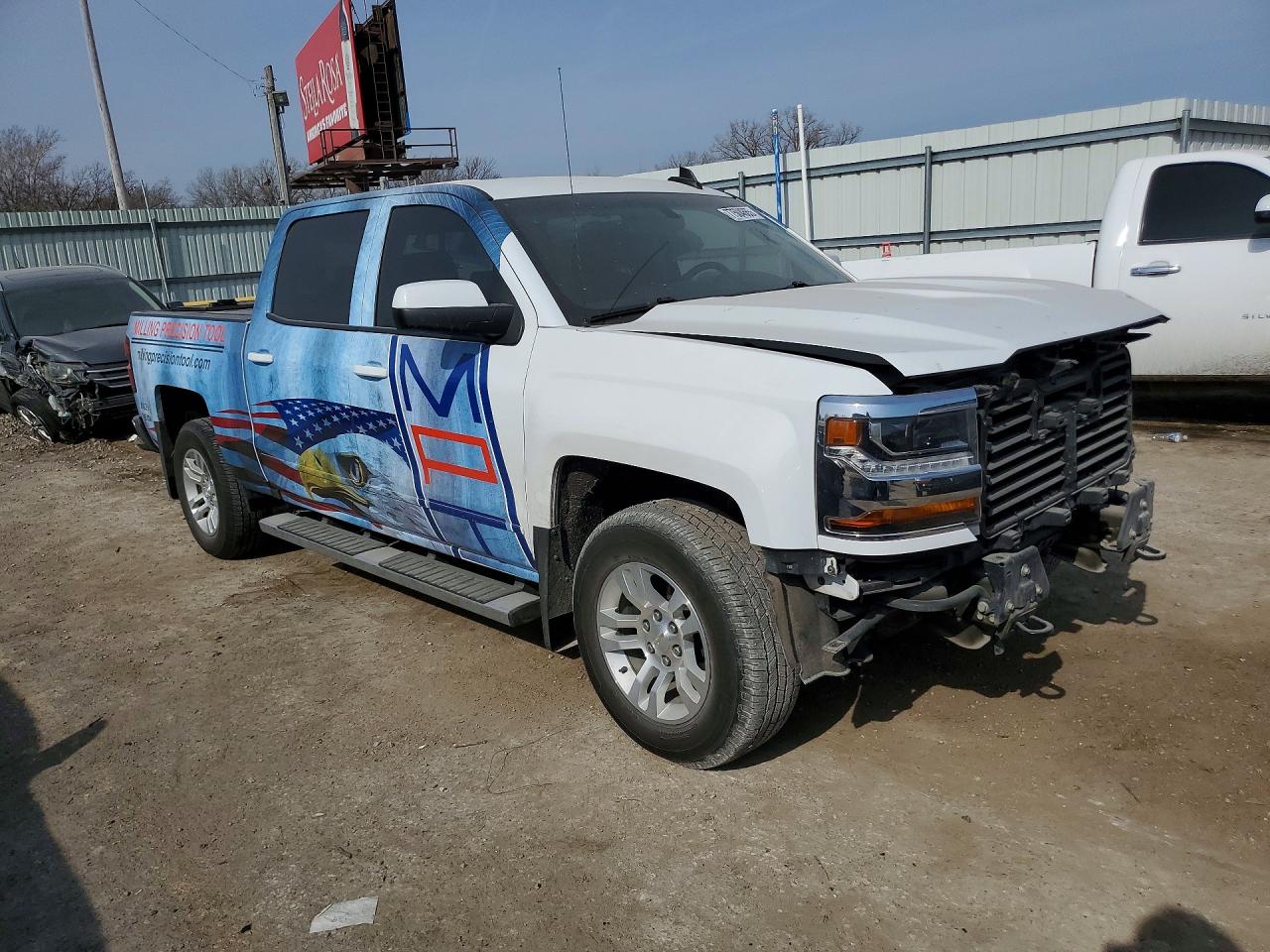 2018 CHEVROLET SILVERADO K1500 LT photo 7