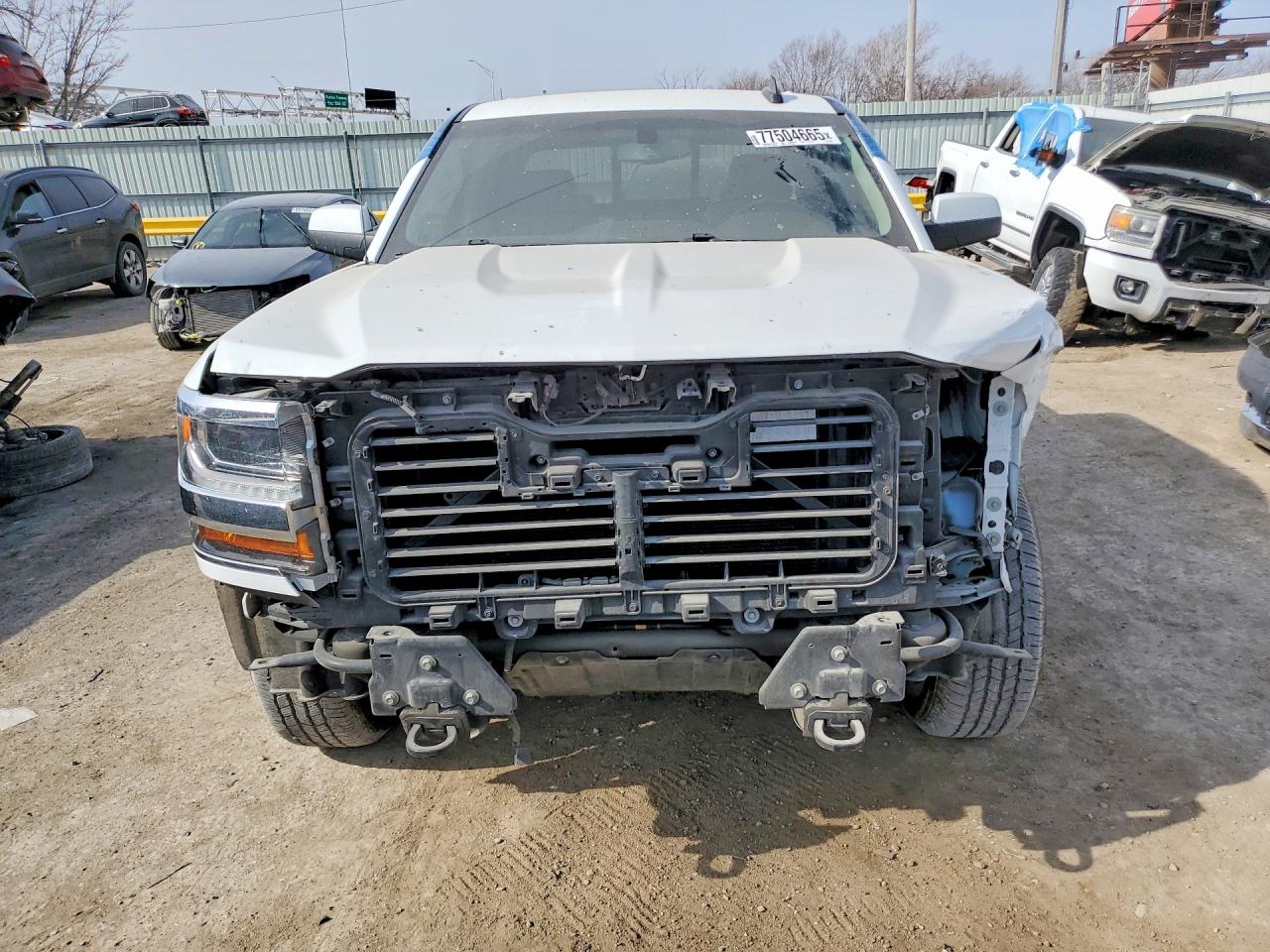 2018 CHEVROLET SILVERADO K1500 LT photo 9