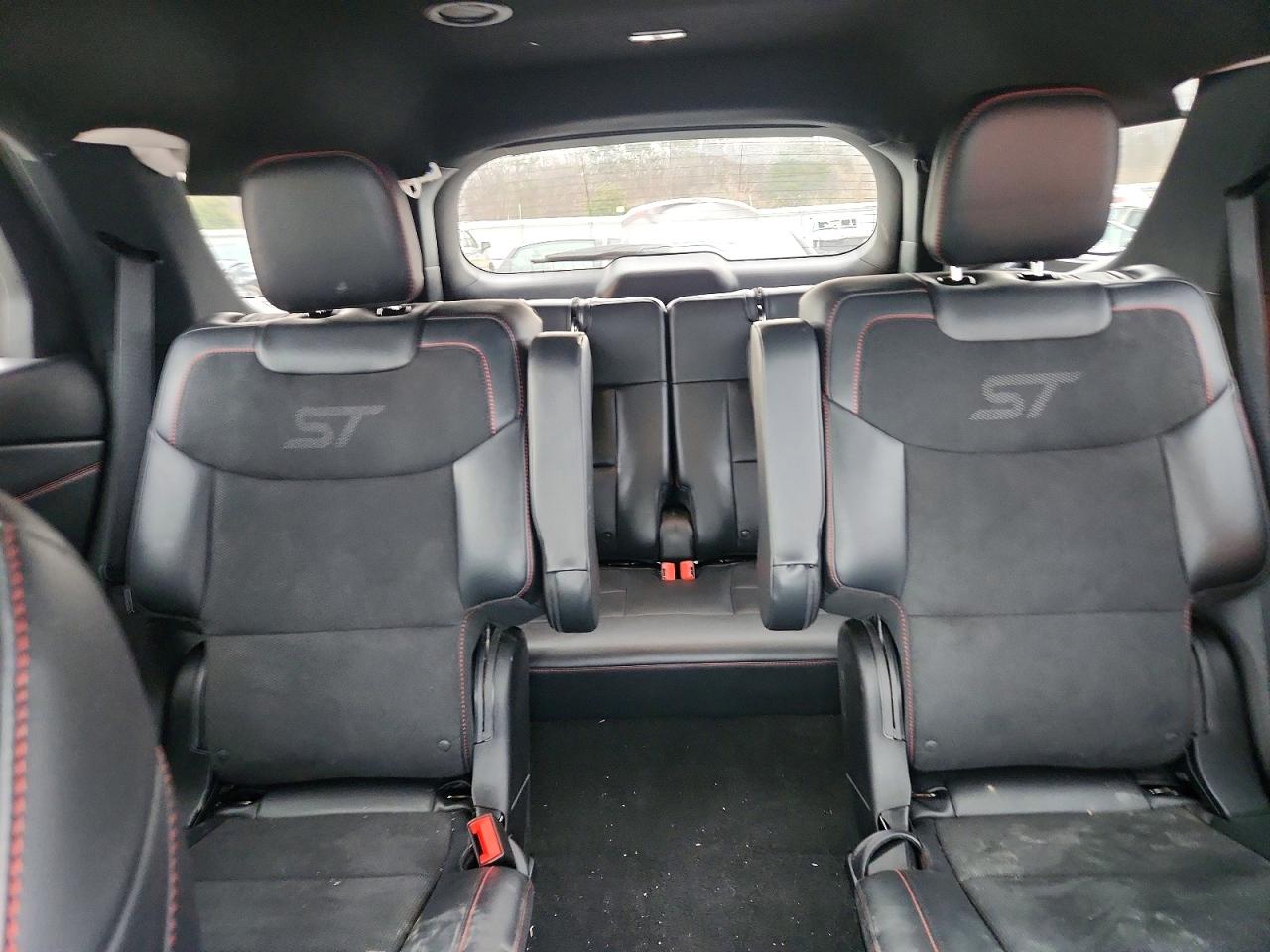 2025 FORD EXPLORER ST photo 19