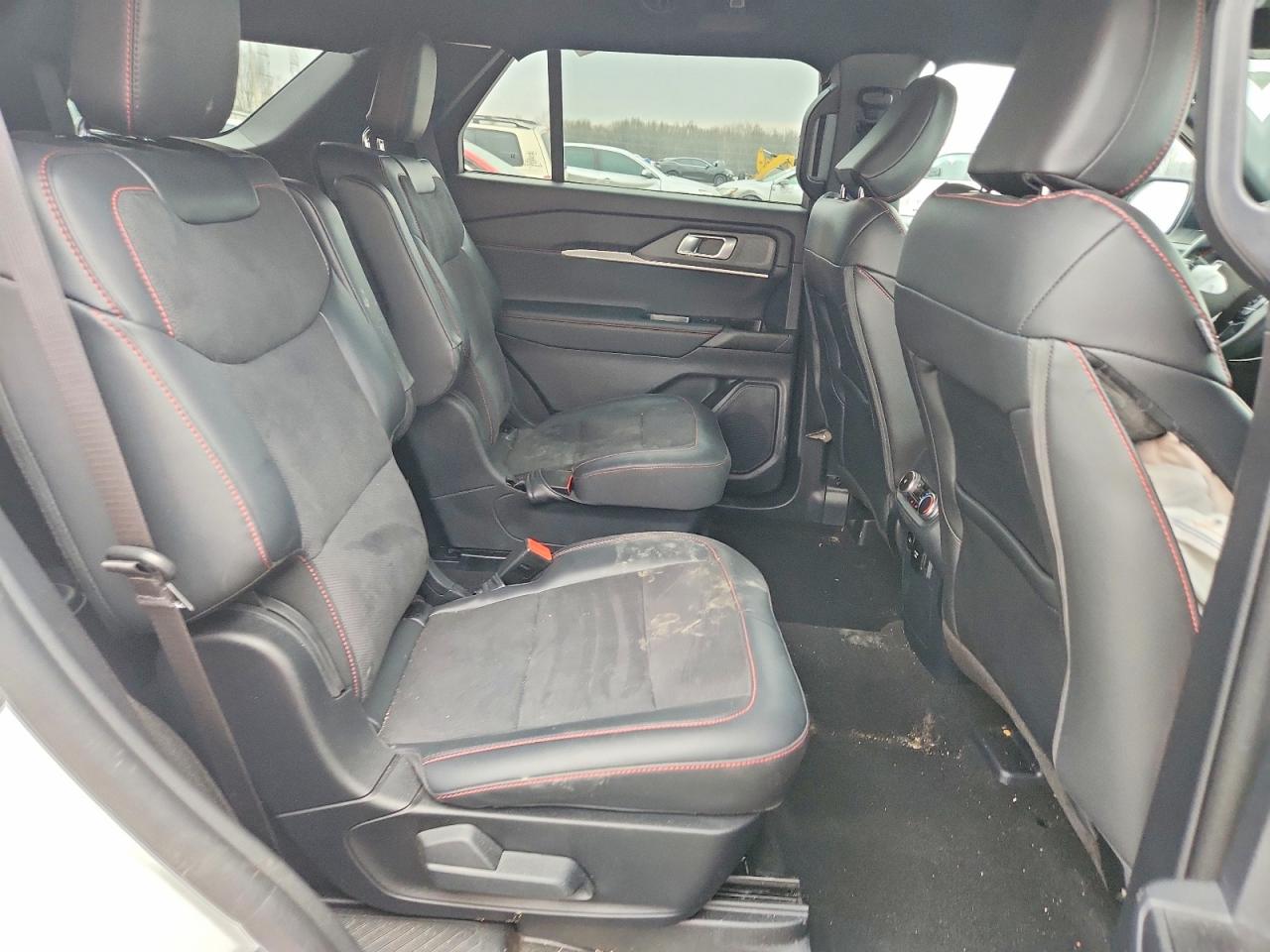 2025 FORD EXPLORER ST photo 21