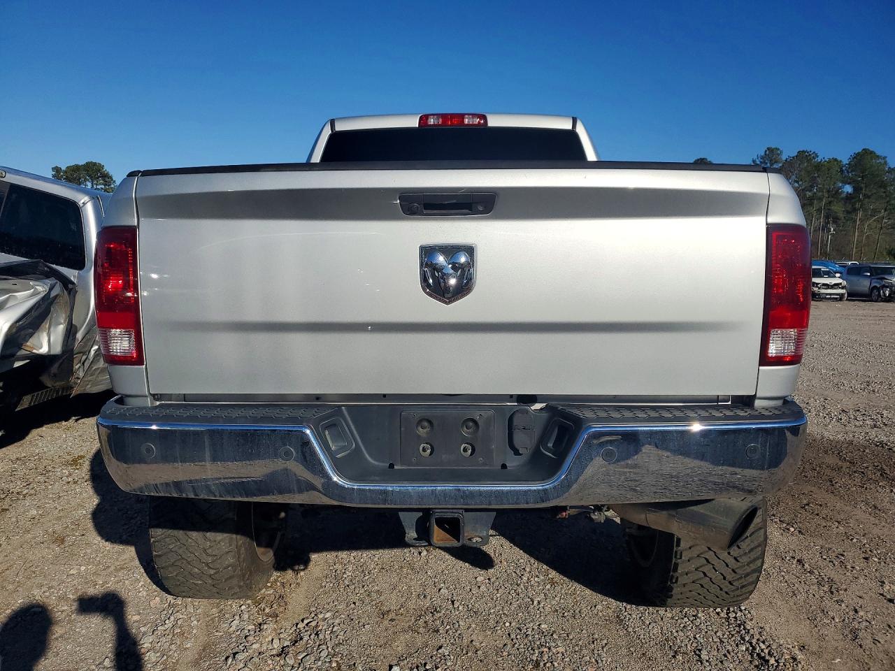 2017 RAM 2500 ST photo 6