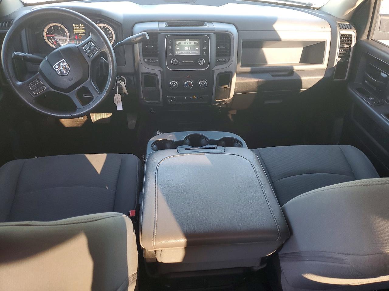 2017 RAM 2500 ST photo 8