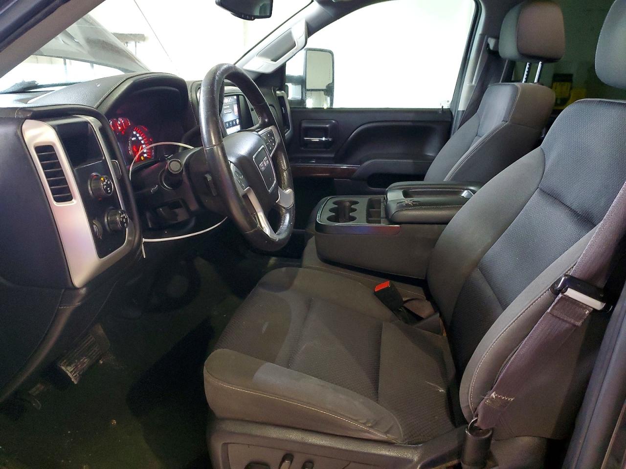 2015 GMC SIERRA K1500 SLE photo 13