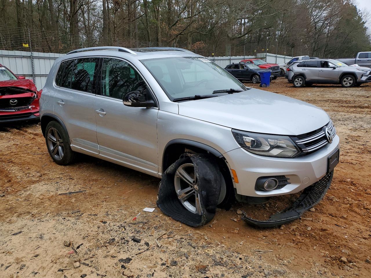2017 VOLKSWAGEN TIGUAN SPORT photo 7