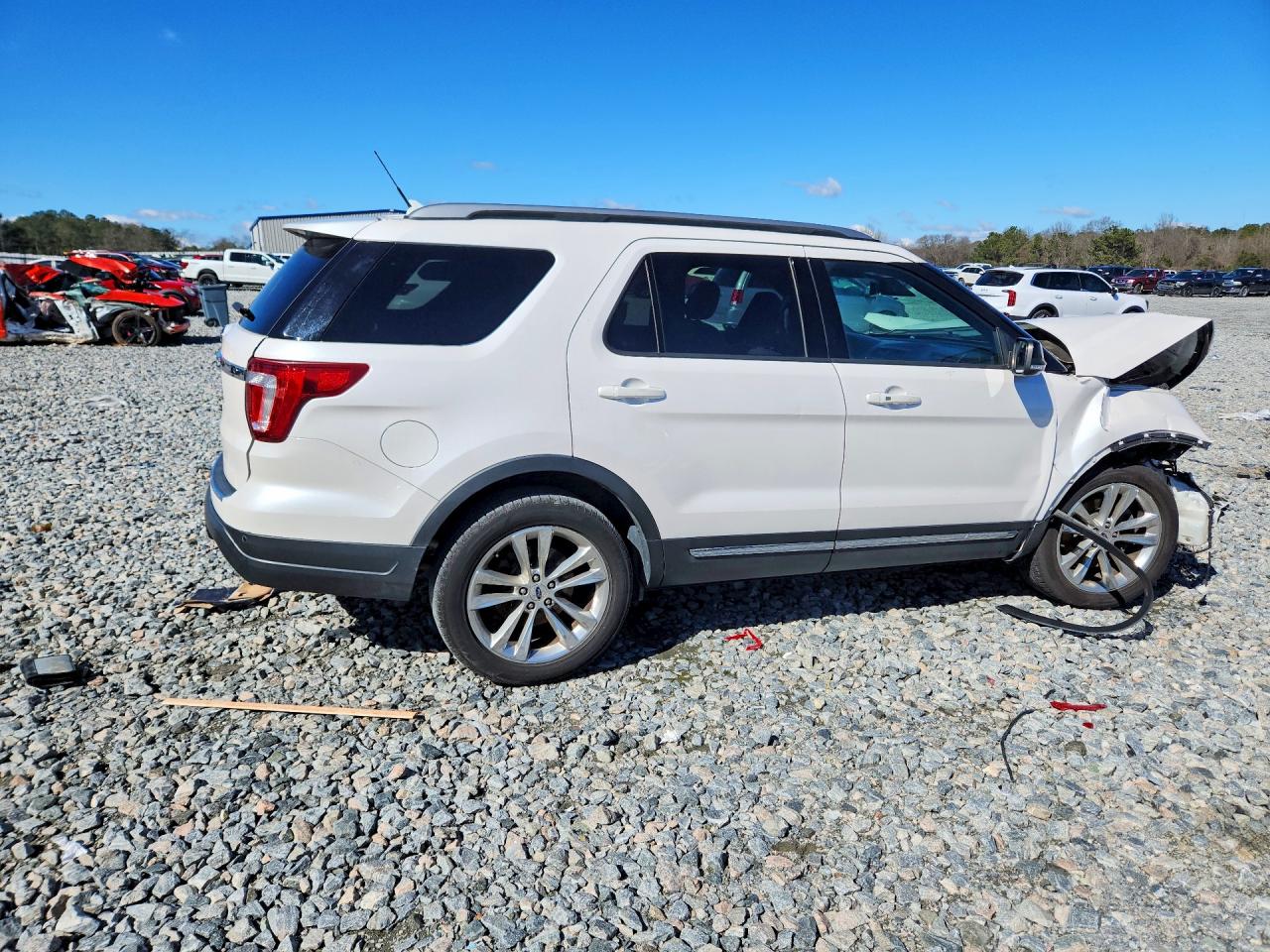 2018 FORD EXPLORER XLT photo 7