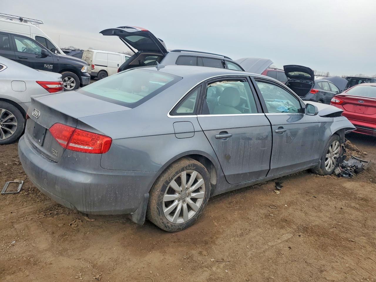 2012 AUDI A4 PREMIUM photo 3