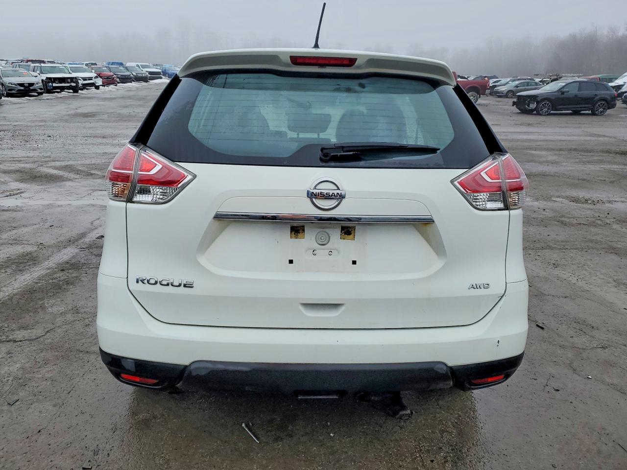 2016 NISSAN ROGUE S photo 6