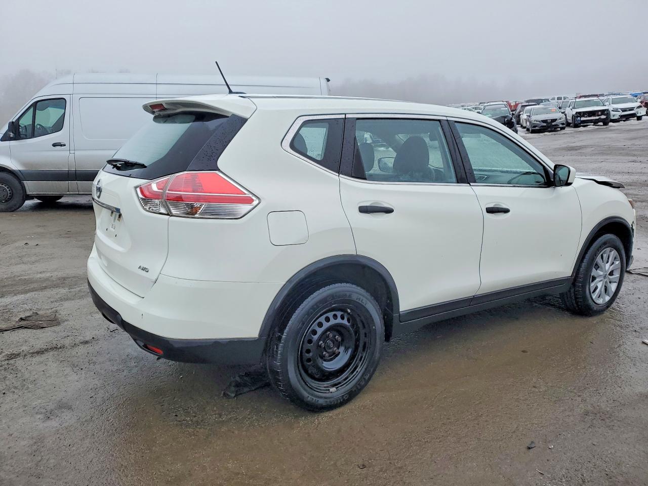 2016 NISSAN ROGUE S photo 3