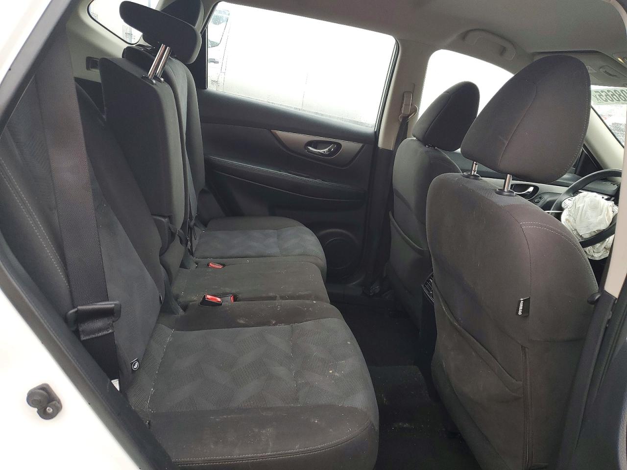2016 NISSAN ROGUE S photo 11