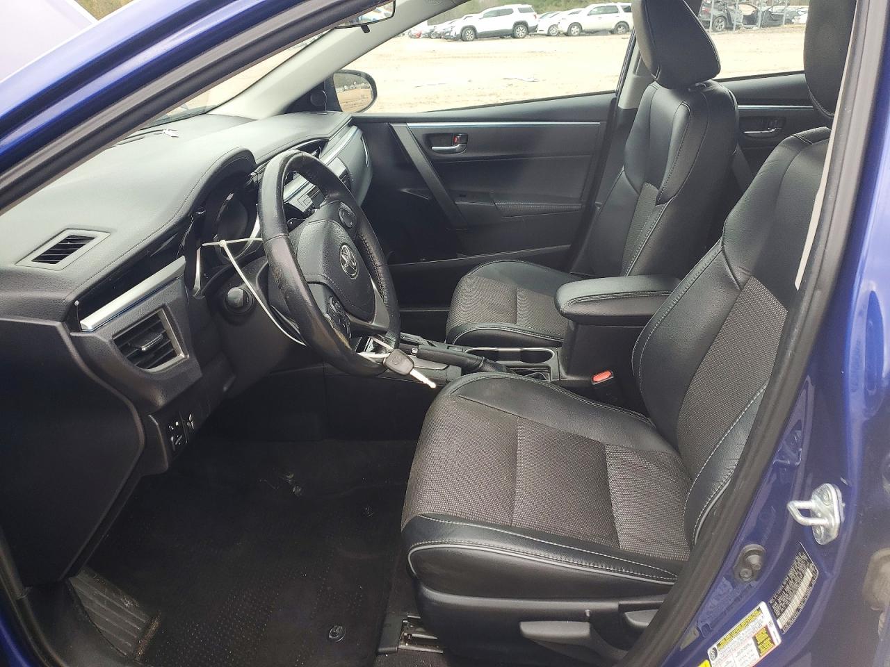 2015 TOYOTA COROLLA L photo 19