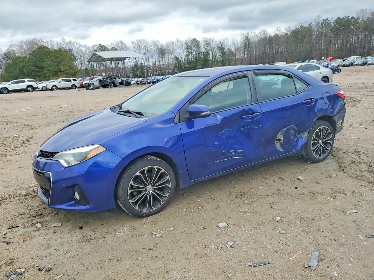 2015 TOYOTA COROLLA