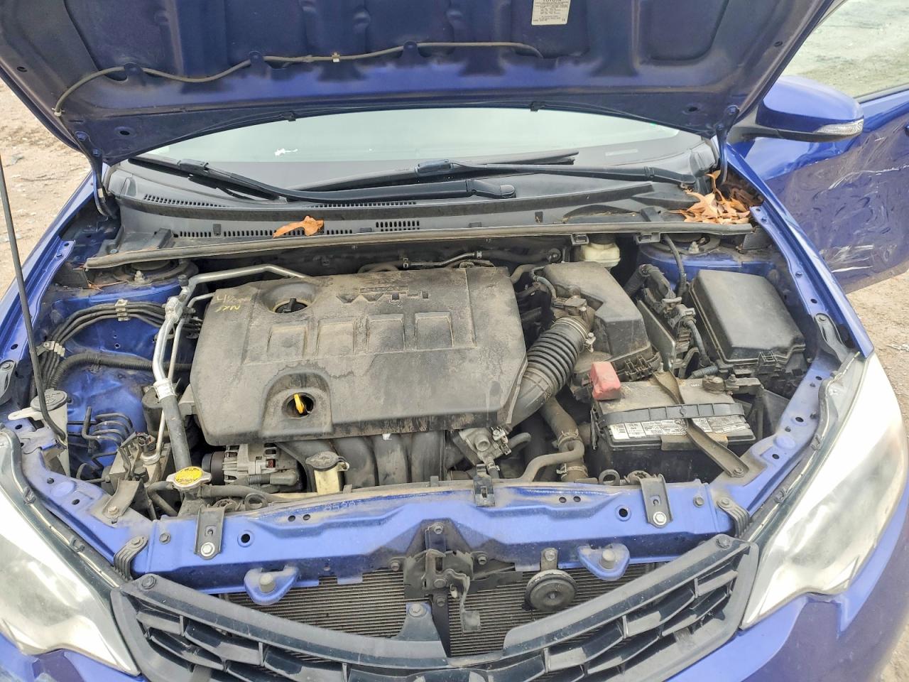 2015 TOYOTA COROLLA L photo 31