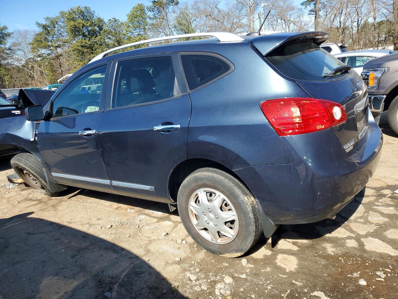 2015 NISSAN ROGUE SELECT S photo 2