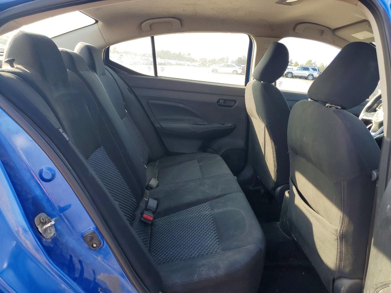 2021 NISSAN VERSA S photo 28
