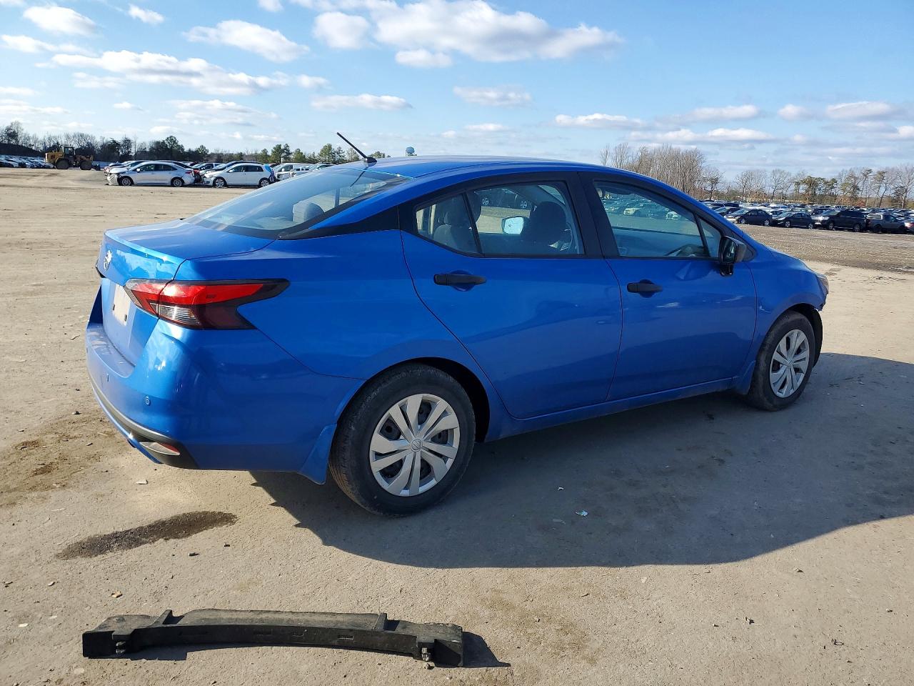 2021 NISSAN VERSA S photo 7