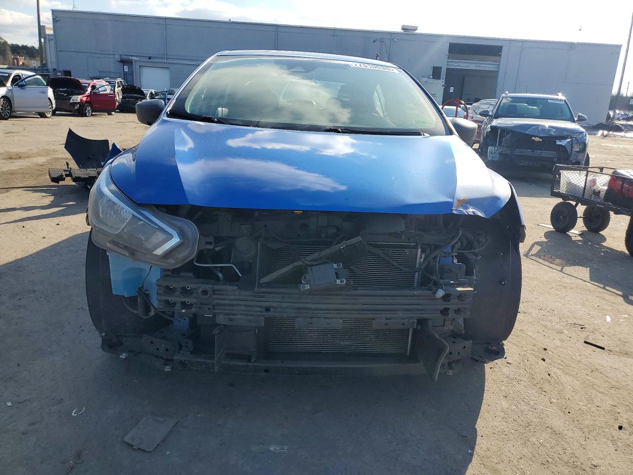 2021 NISSAN VERSA S photo 13