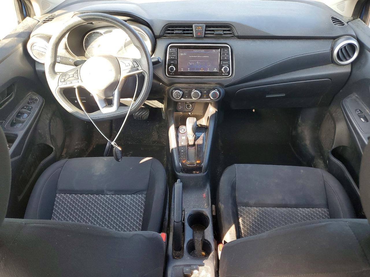 2021 NISSAN VERSA S photo 22