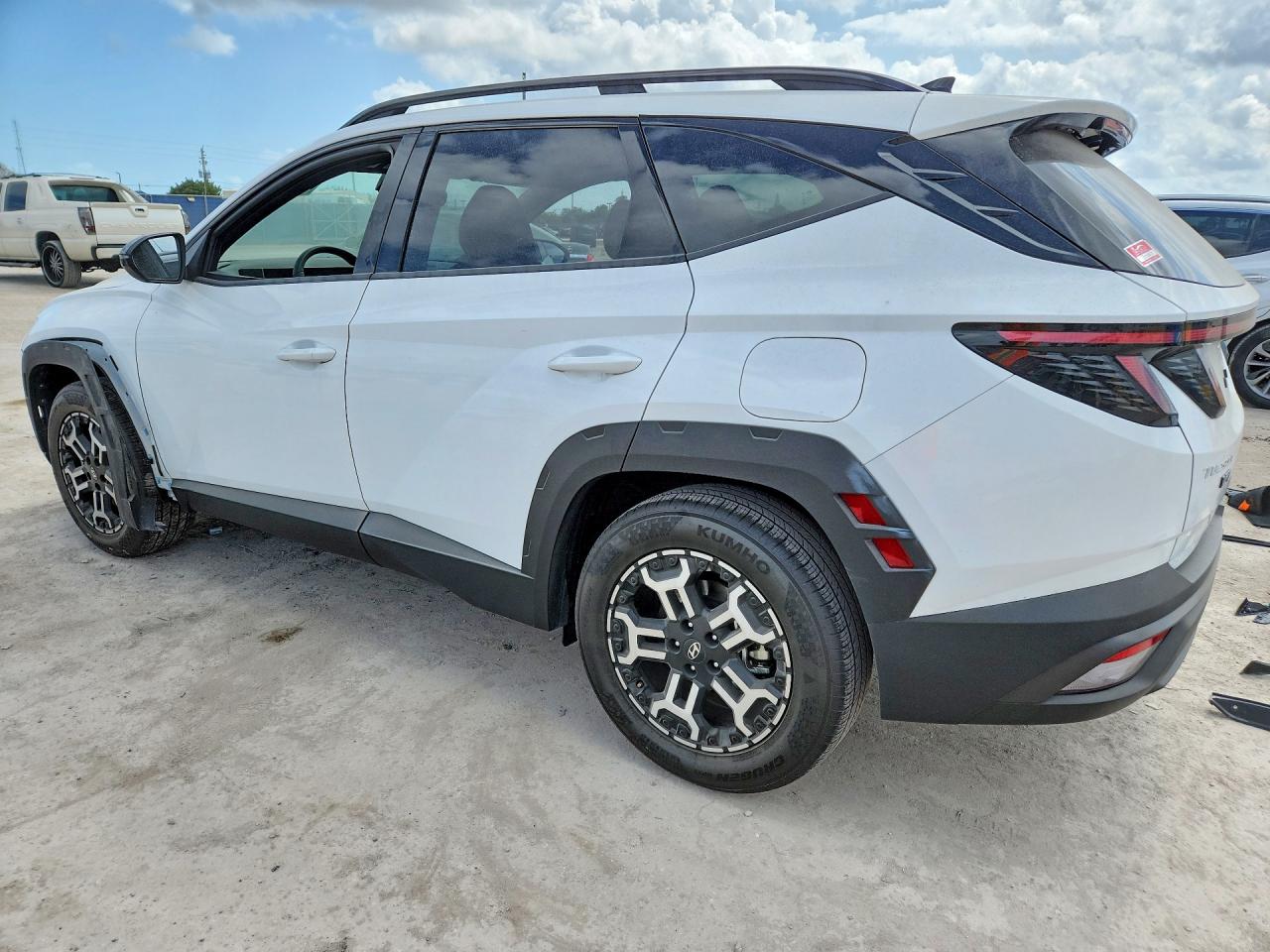 2025 HYUNDAI TUCSON XRT photo 3