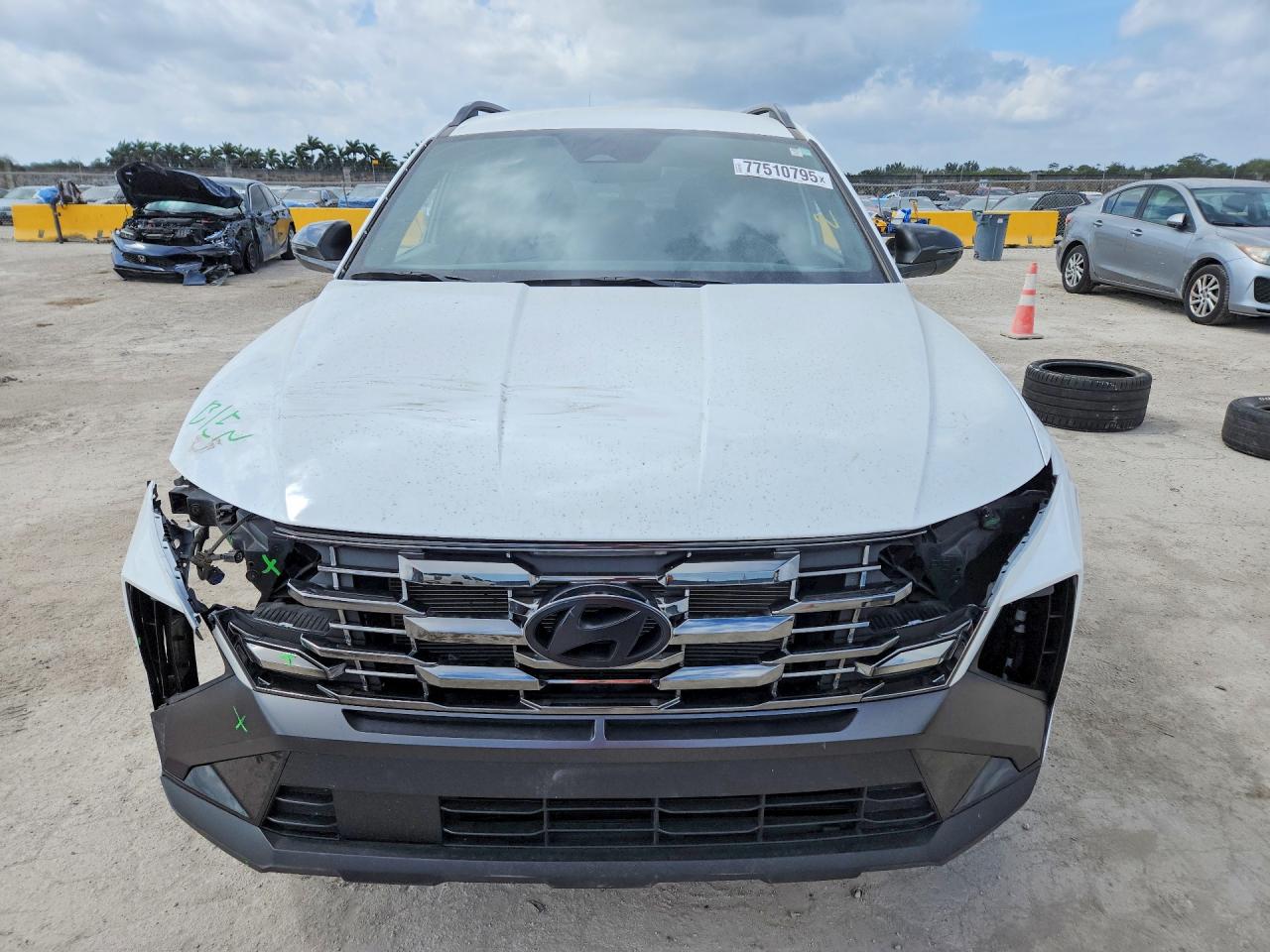 2025 HYUNDAI TUCSON XRT photo 9