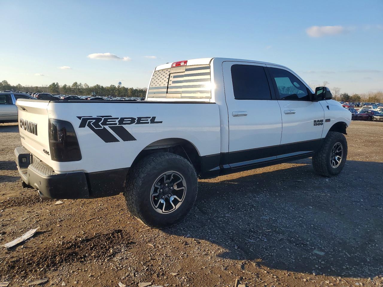 2016 RAM 1500 REBEL photo 7